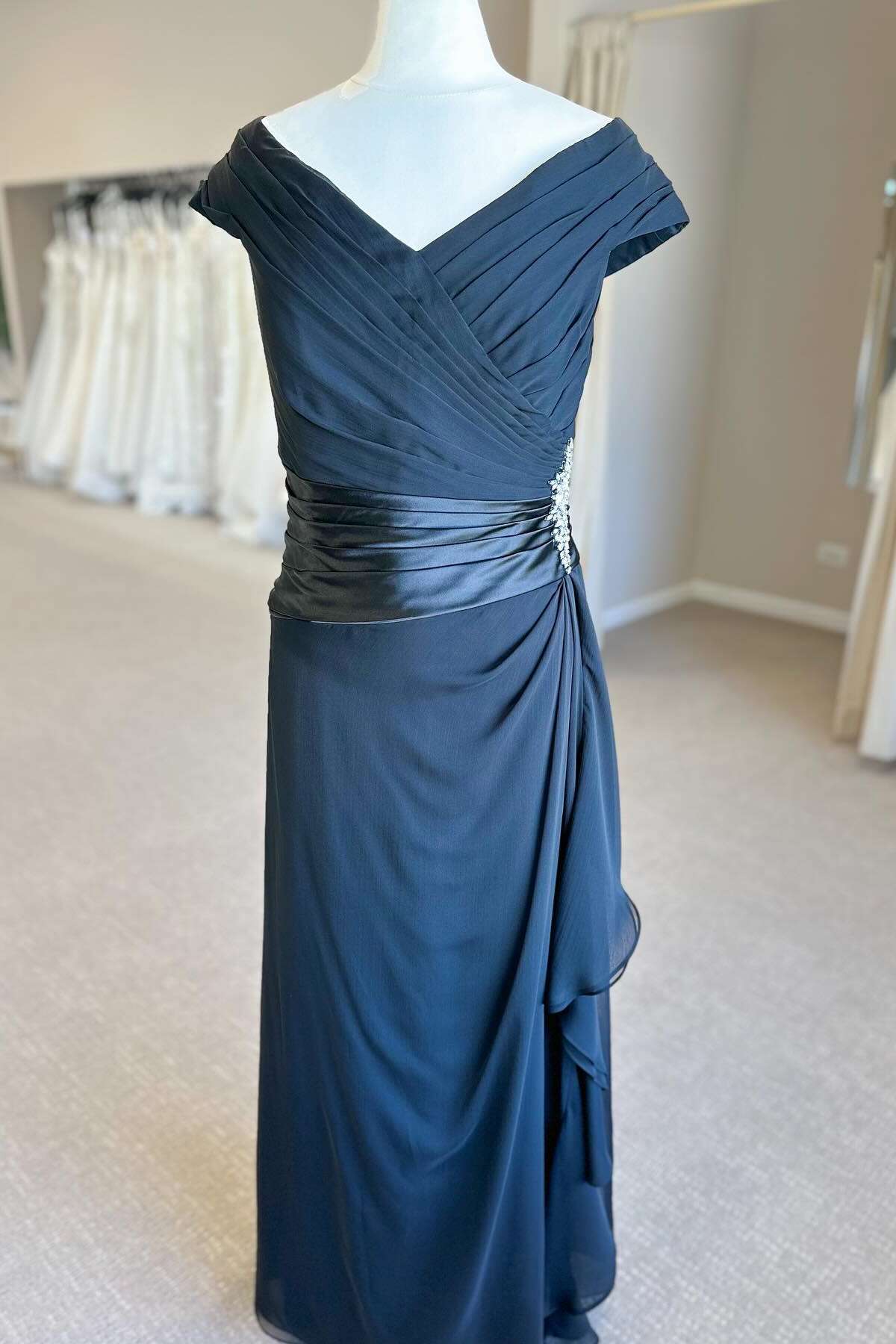 Pleated Navy Blue Ruched Cap Sleeve Long Mother of the Bride Dress