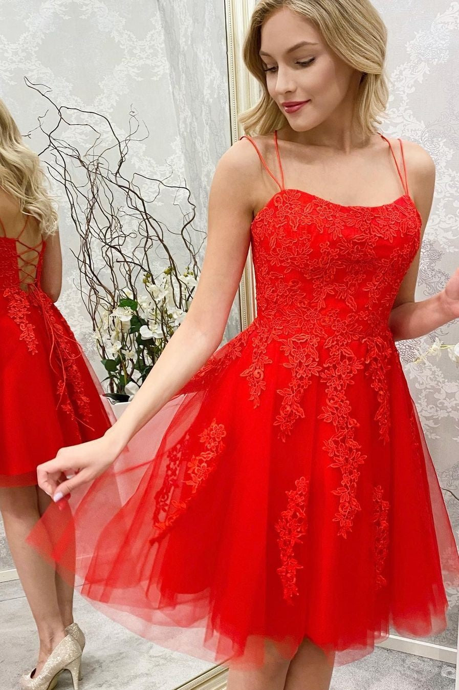 Princess Red A-line Short Appliques Homecoming Dress