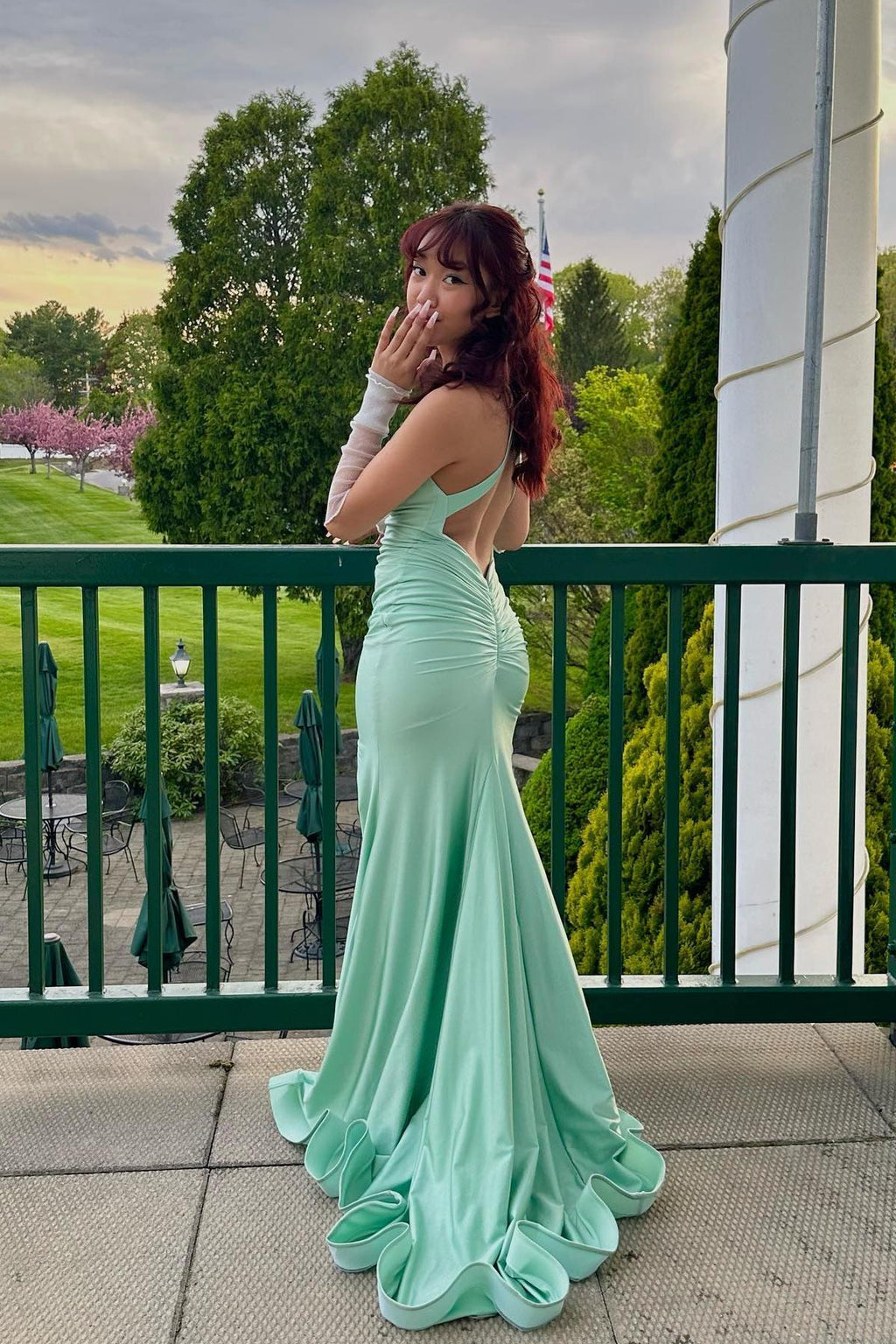 Designer Long Dark Green V-neck Lace Mermaid Prom Dresses with Long Sleeves