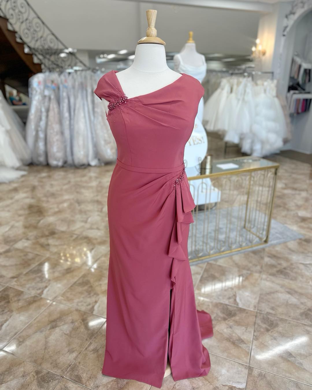 Dark Red Sleeveless Sequin Ruffle Mother of the Bride Dress with Slit