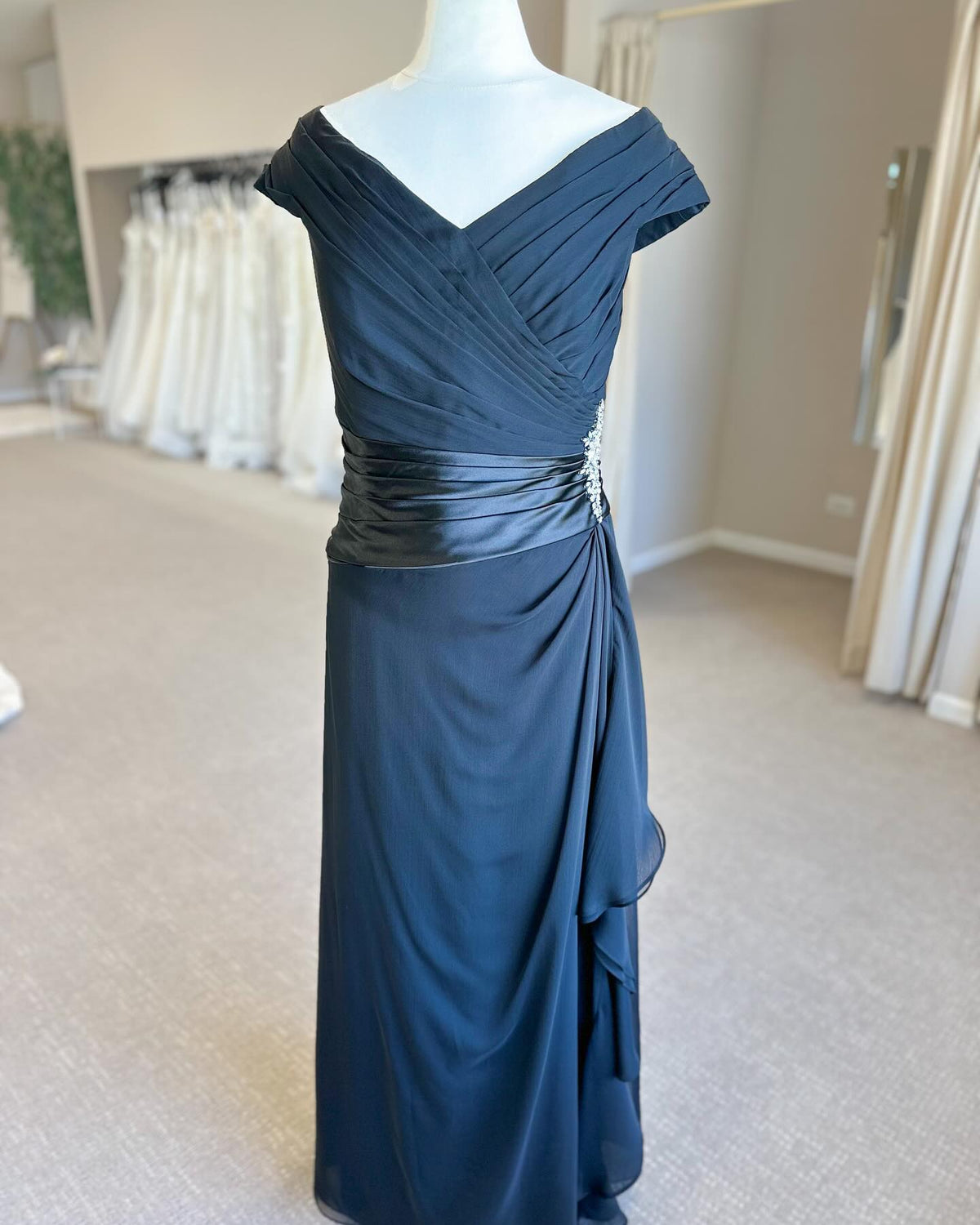 Pleated Navy Blue Ruched Cap Sleeve Long Mother of the Bride Dress