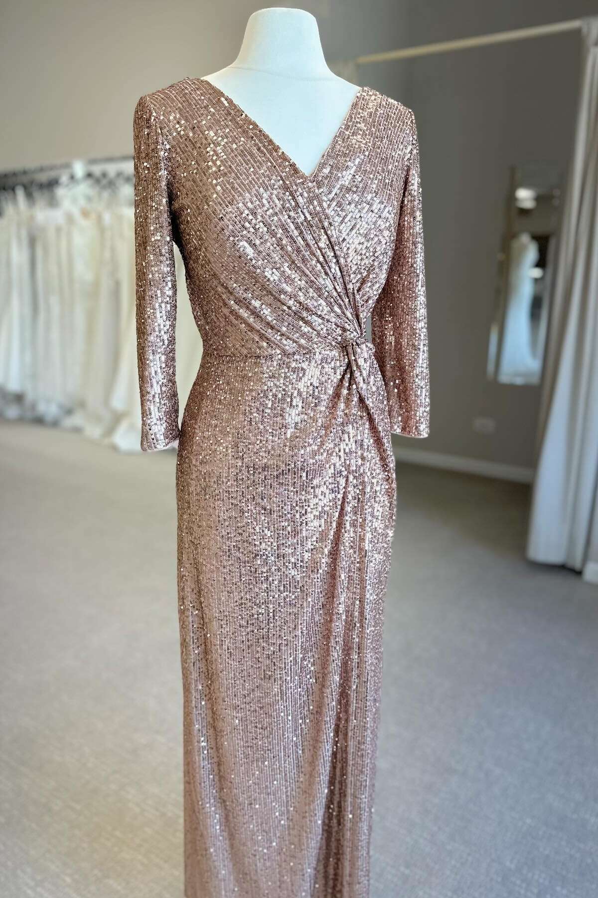 Sequin Champagne Fitted Bow Long Sleeves Mother of the Bride Dress Dressesforparty Sequin Champagne Fitted Bow Long Sleeves Mother of the Bride Dress Dressesforparty