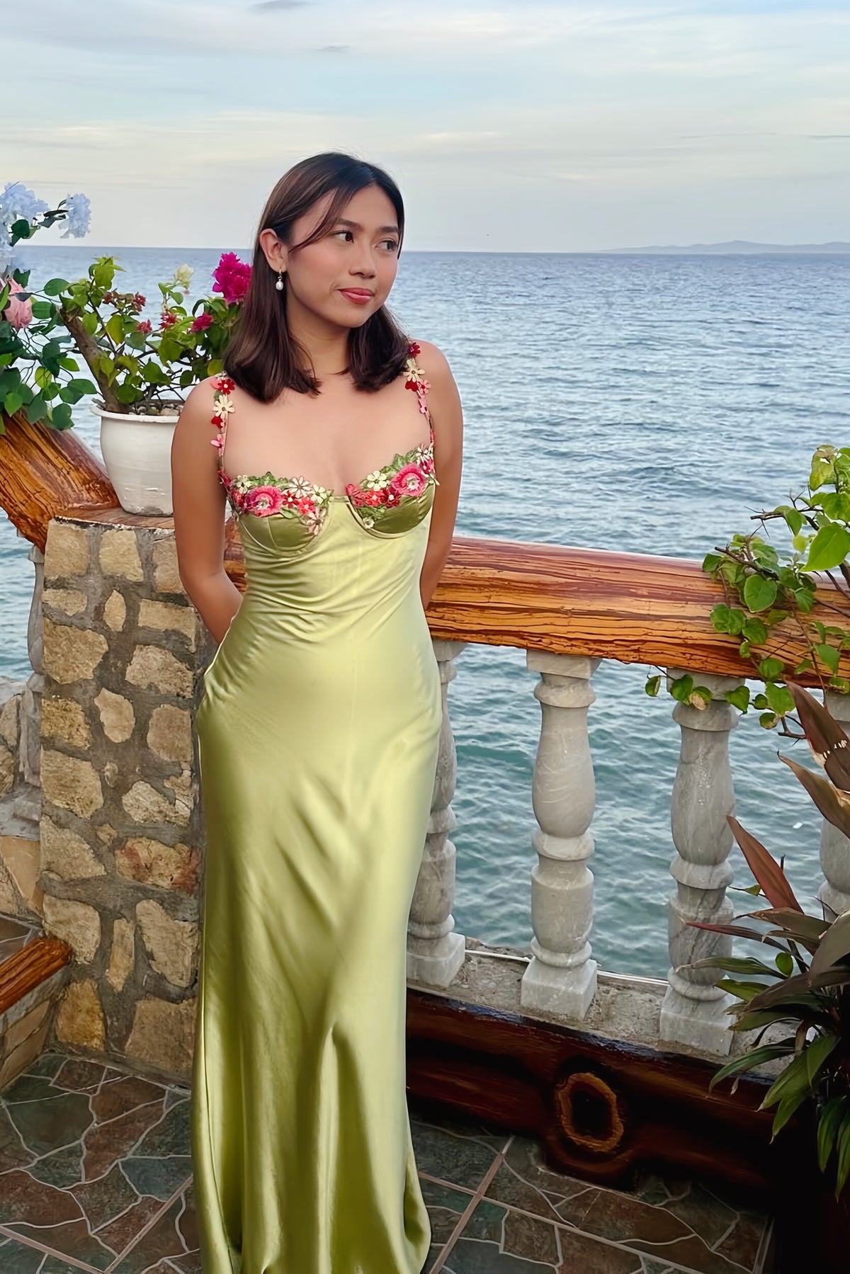 Lustrous Light Green  Spaghetti Strap Flower Embroidery Dress