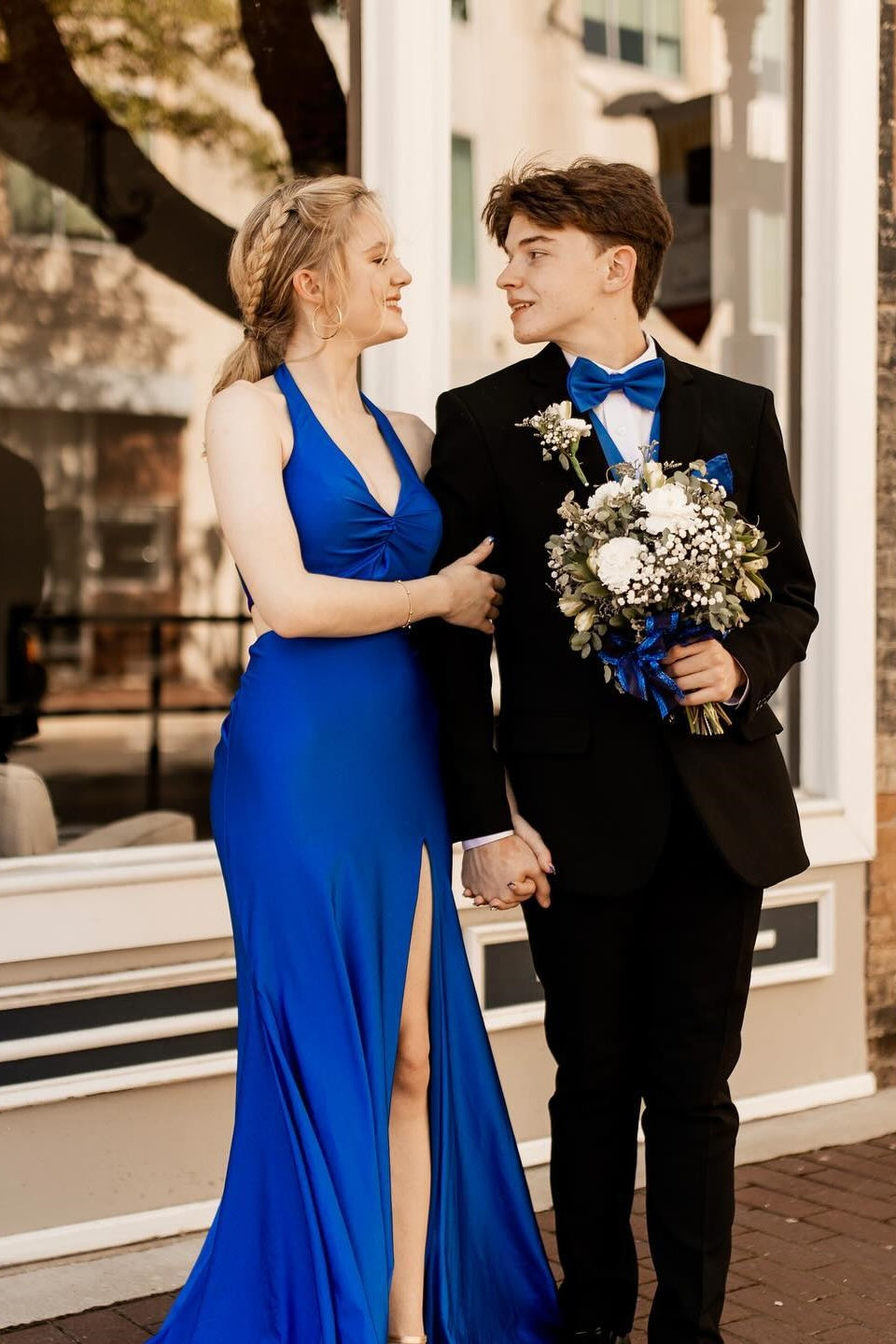 Royal Blue Halter V-neck Mermaid Prom Dress