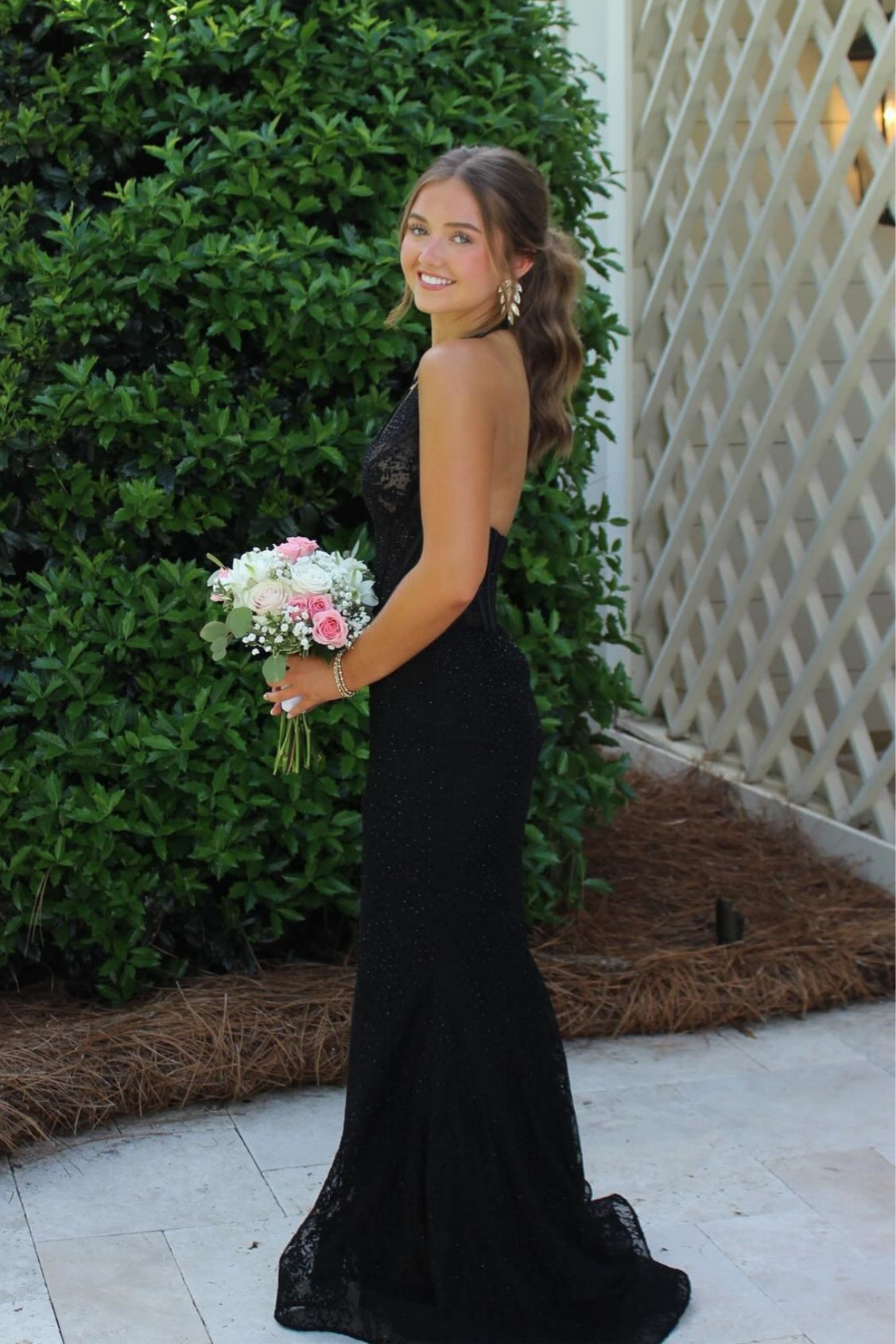 Black Halter Lace Mermaid Full-Length Dress