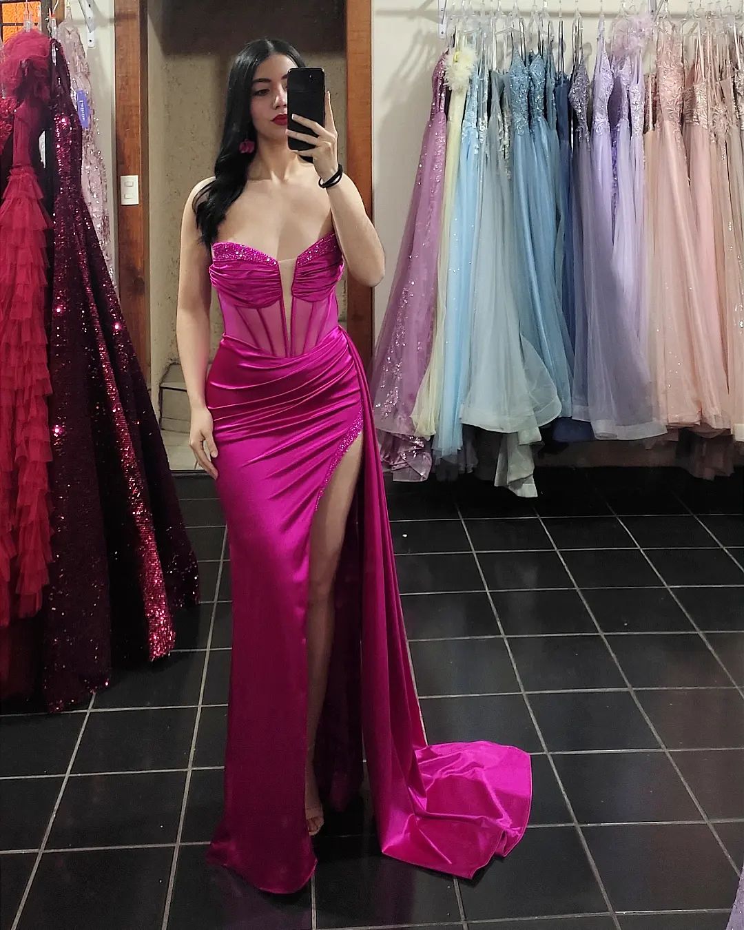 Chic Dark Green Strapless Mermaid Evening Dress With Beads