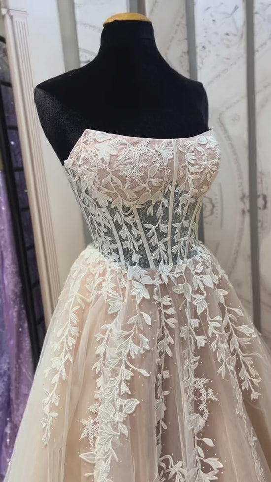 Light blue dress with lace details for any events