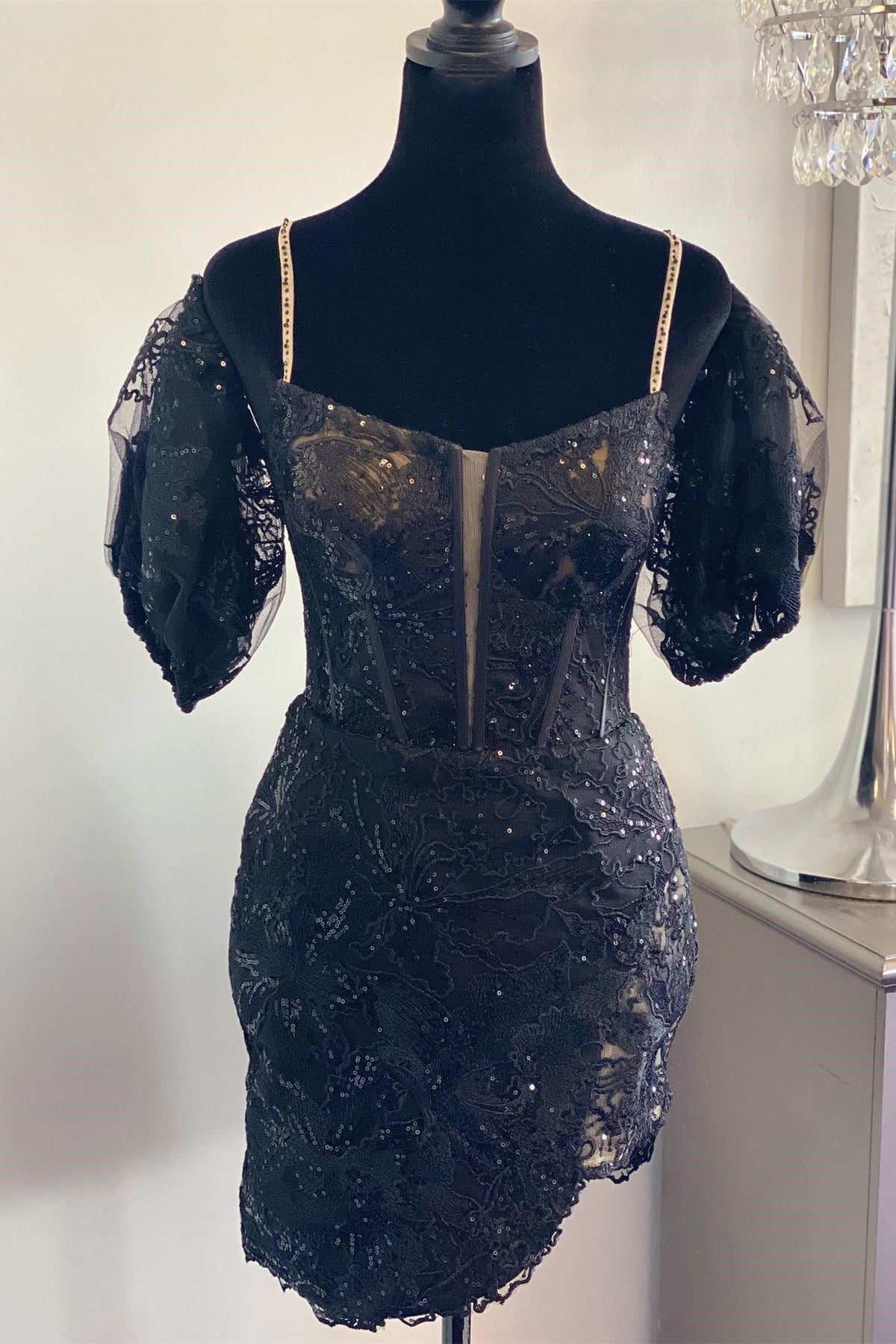 Black Lace Appliques Bodycon Mini Dress with Short Puffy Sleeves 