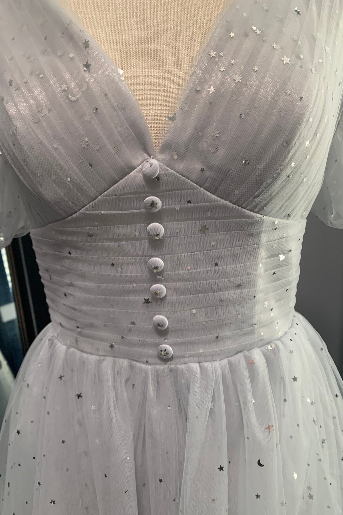 Short Puffy Sleeves Grey Sparkle Tea Length Dress