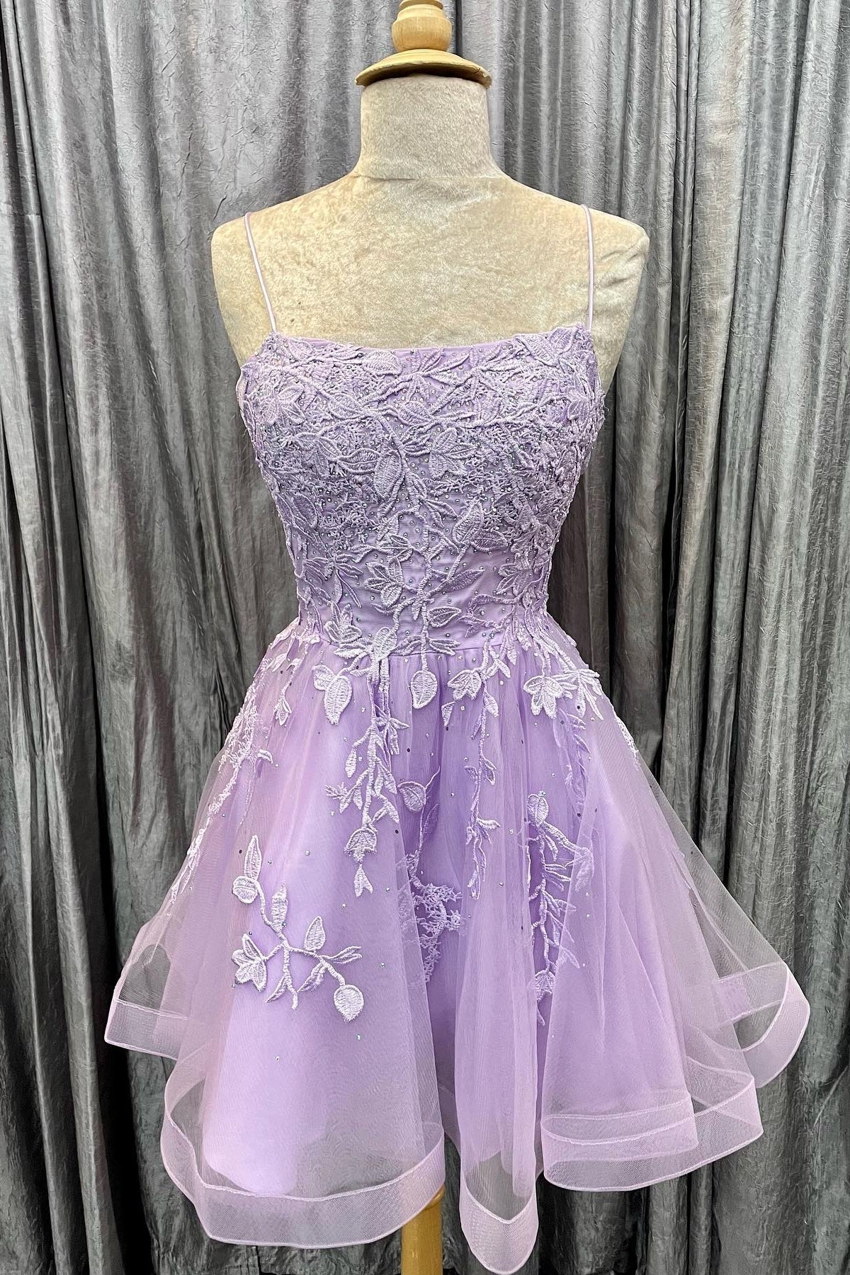 Lavender Lace Appliques A-line Short Homecoming Dress