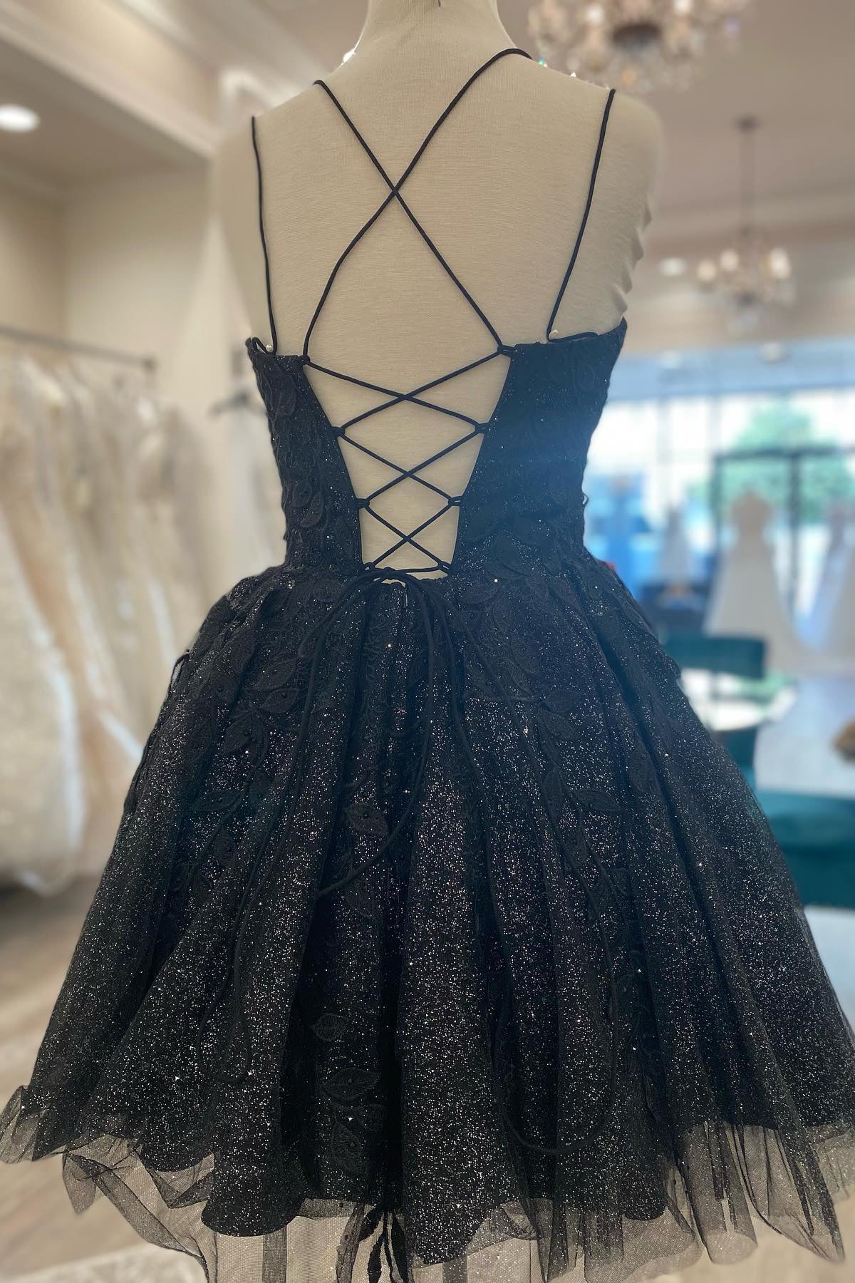 Princess Black A-line Appliques Short Homecoming Dress