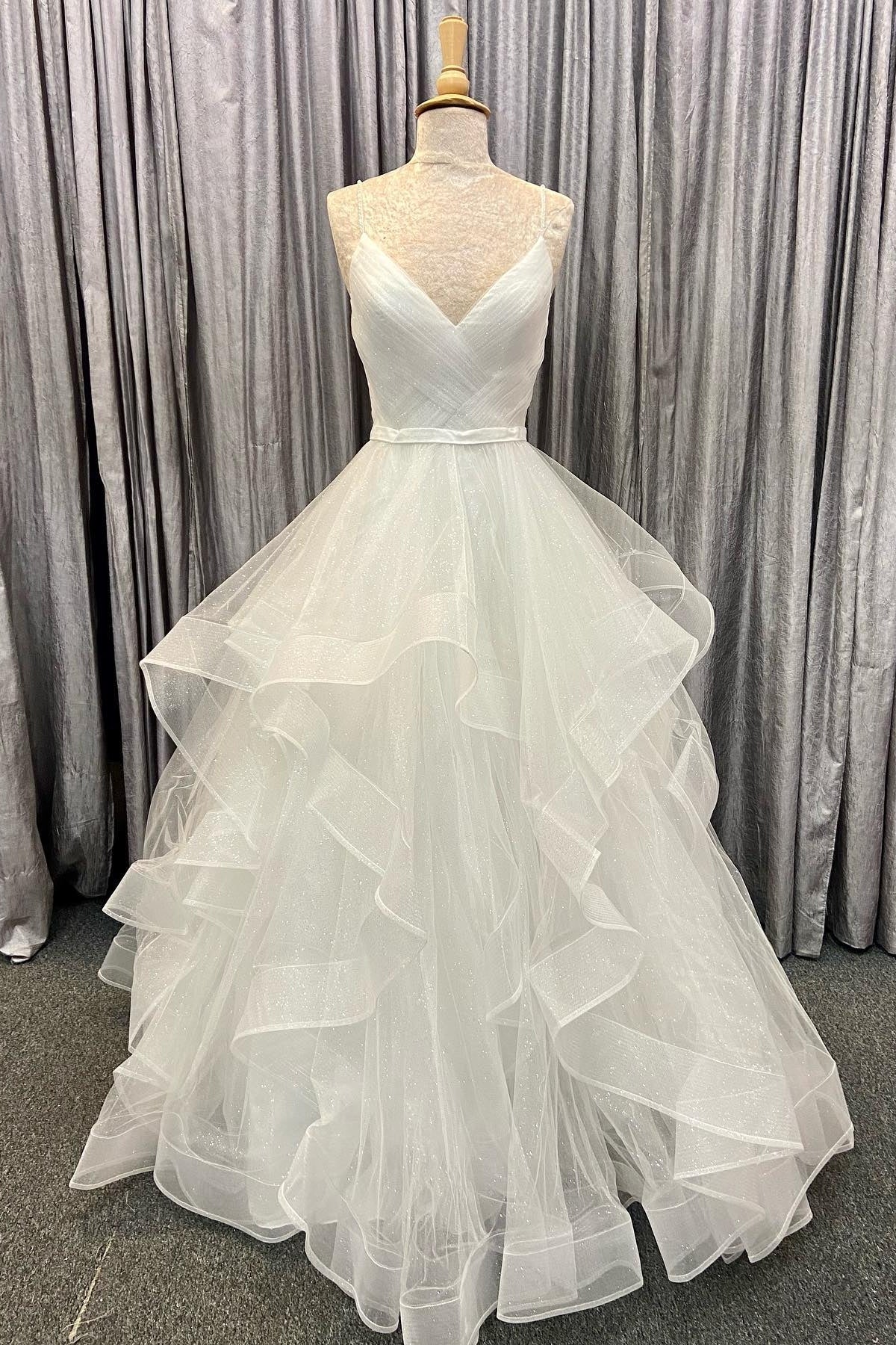 Princess Straps White Layers A-line Long Prom Gown