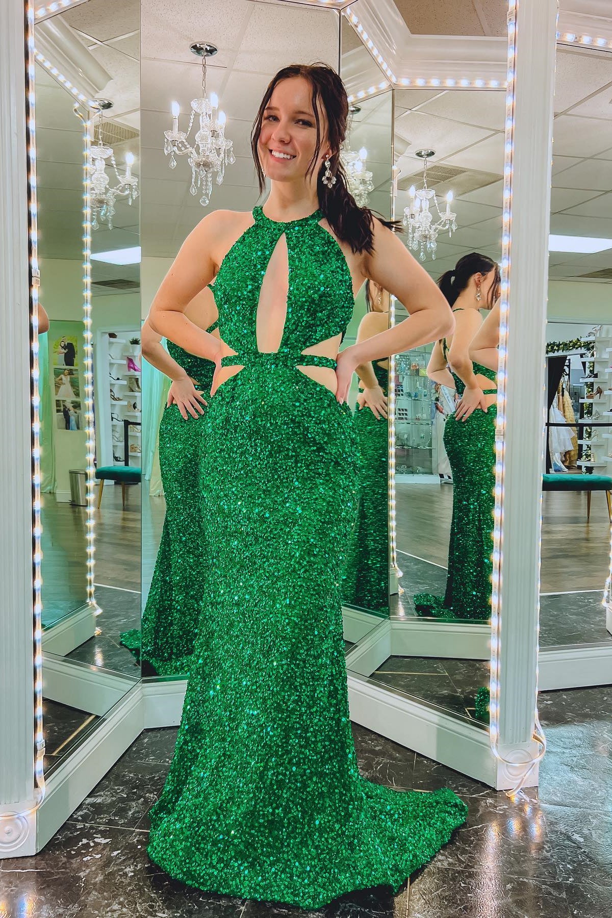 Sexy Green Sequin Halter Mermaid Long Formal Dress