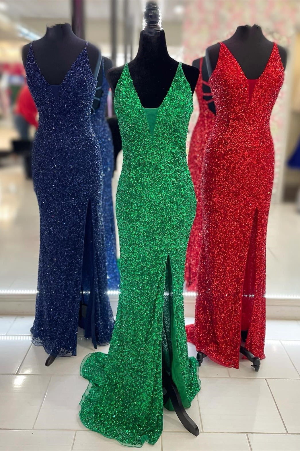 Elegant Mermaid Sequin V Neck Long Formal Dress 